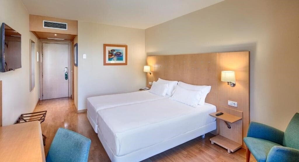 Фотография Nh Porta Barcelona 3*