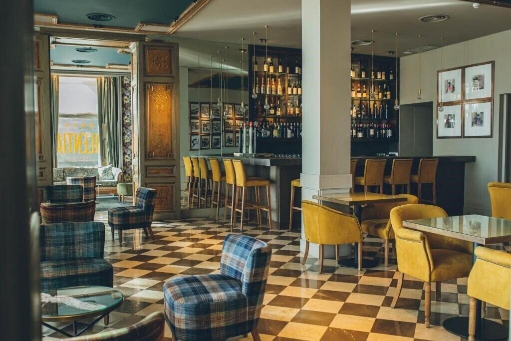 Фото Duquesa De Cardona 4*