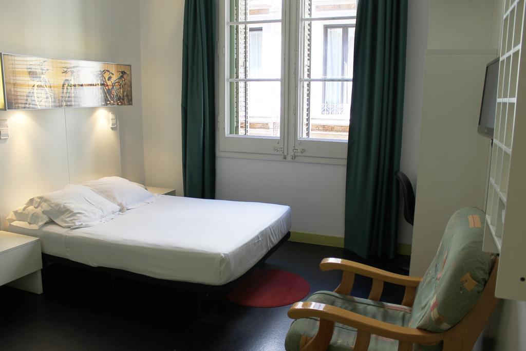 Фотография Raval Rooms 2*