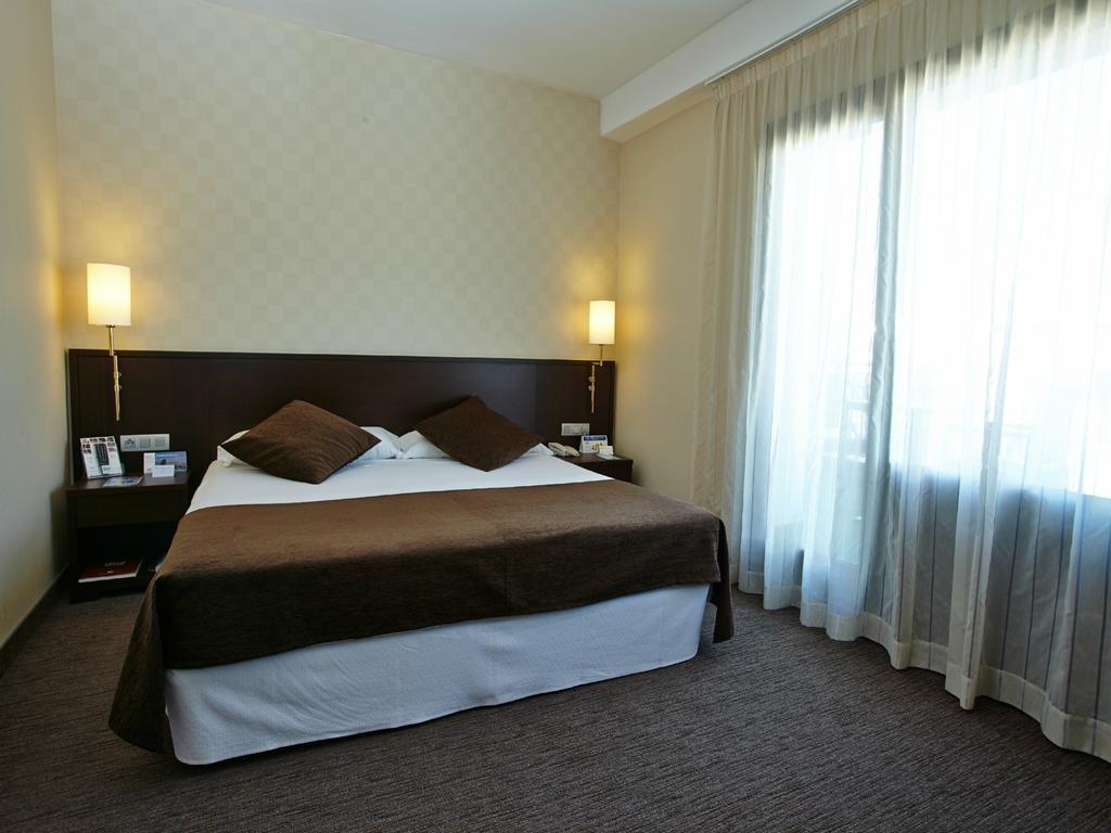 Отель Hcc Regente 4*