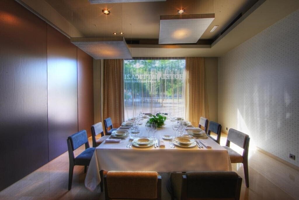 Изображение Attica 21 Barcelona Mar 4*