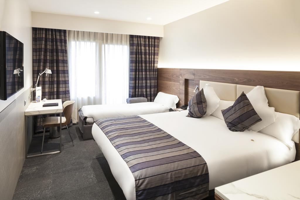 Отель Best Western Premier Hotel Dante 4*