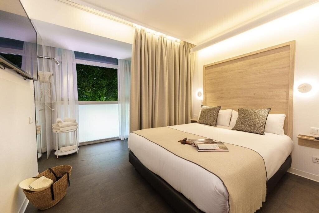 Фото Acta Mimic 3*