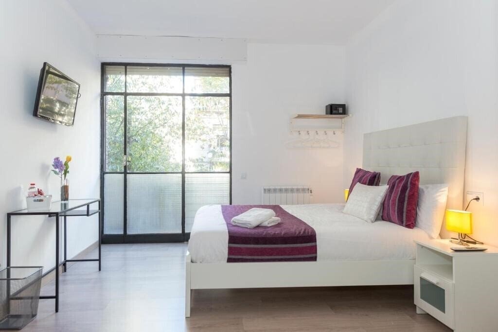 Изображение Brustar Sagrada Familia 2*