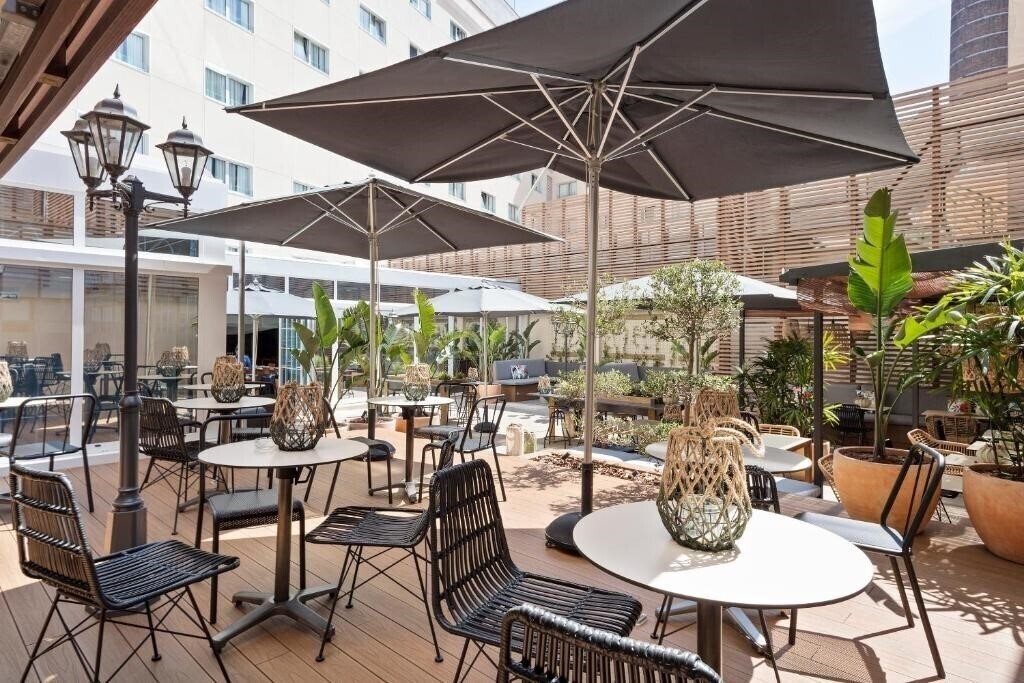 Фотография Hotel Barcelona Apolo, Affiliated By Melia 4*