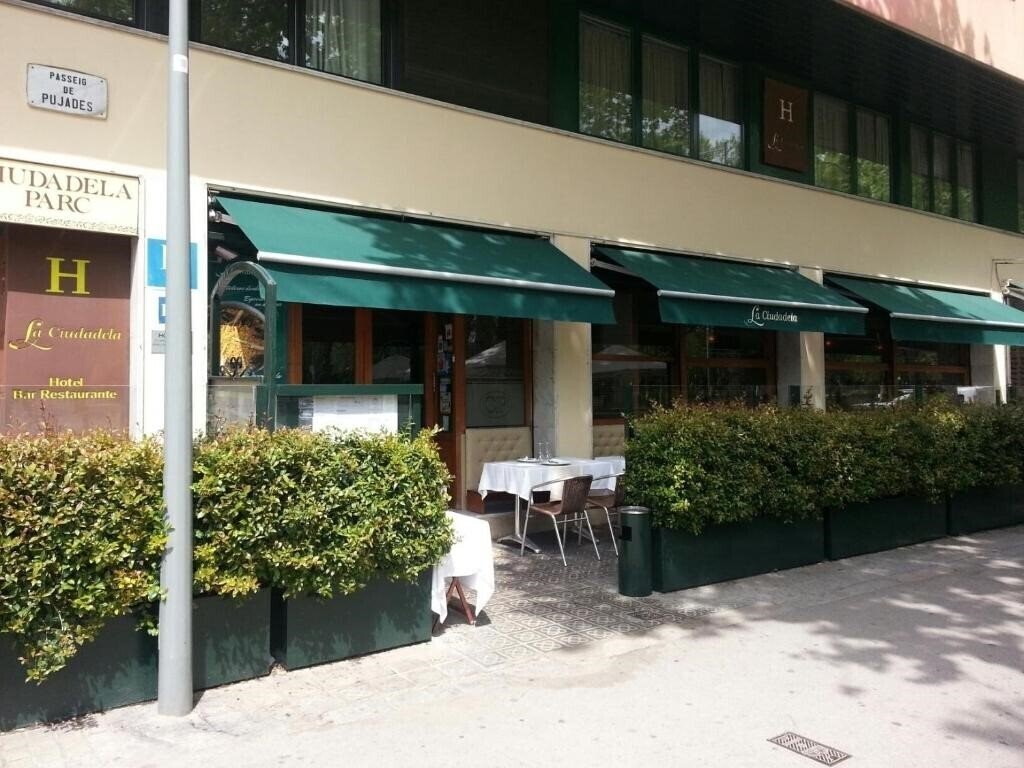 Фотография La Ciudadela 1*