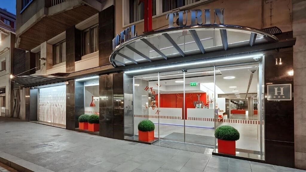 Картинка Turin Barcelona 3*