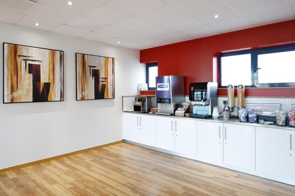 Картинка Travelodge Barcelona Fira 3*