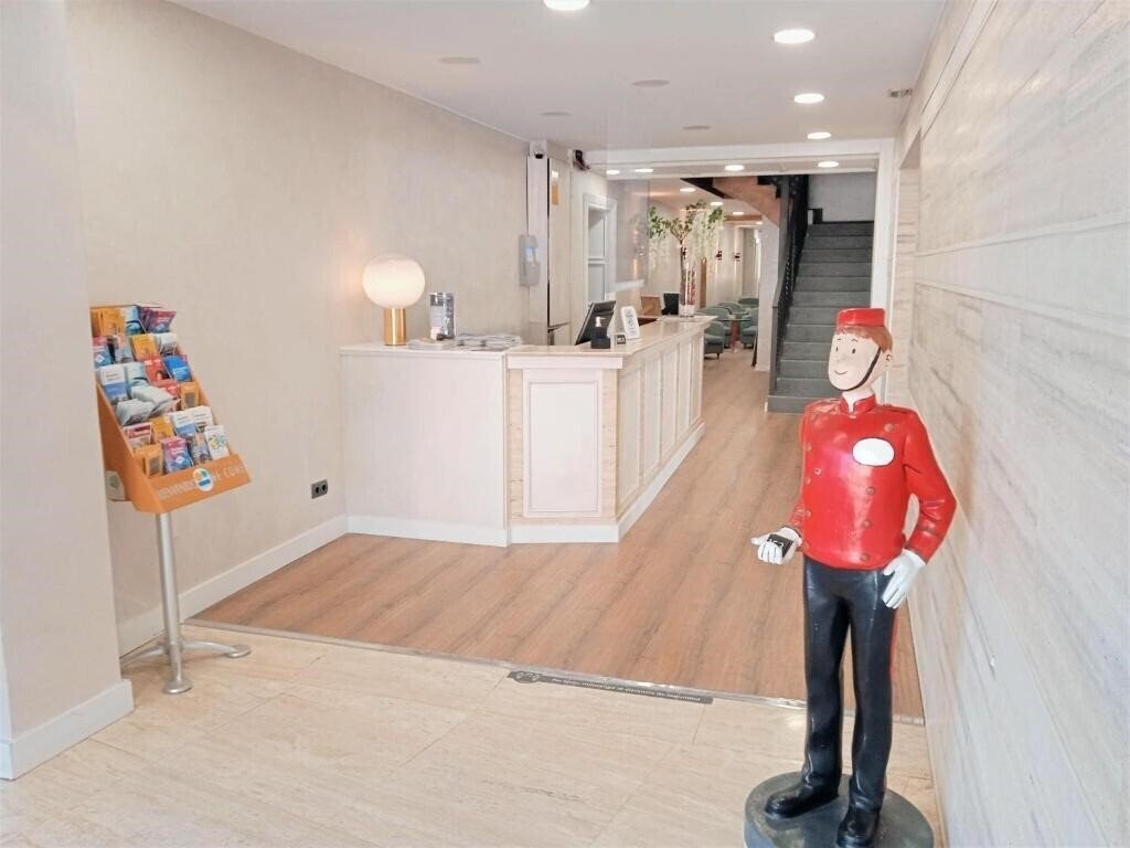 Картинка Hotel 153 3*