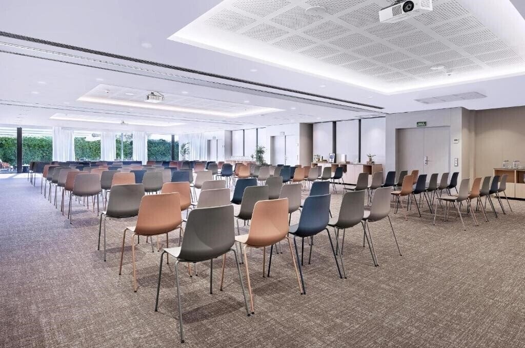 Изображение INNSiDE by Melia Barcelona Aeropuerto 4*