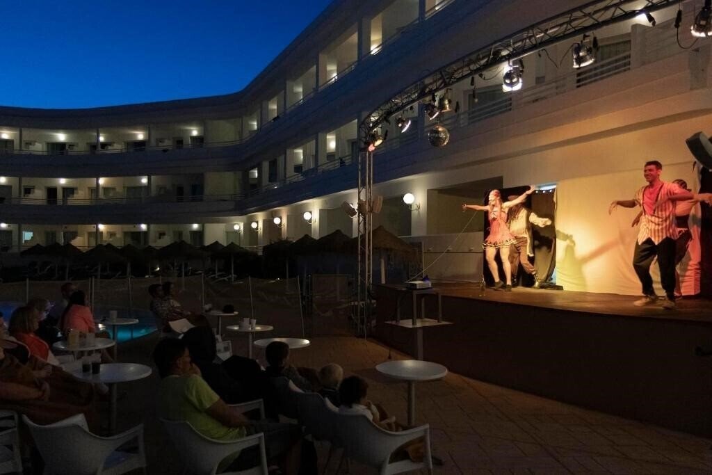 Картинка Palia La Roca 3*