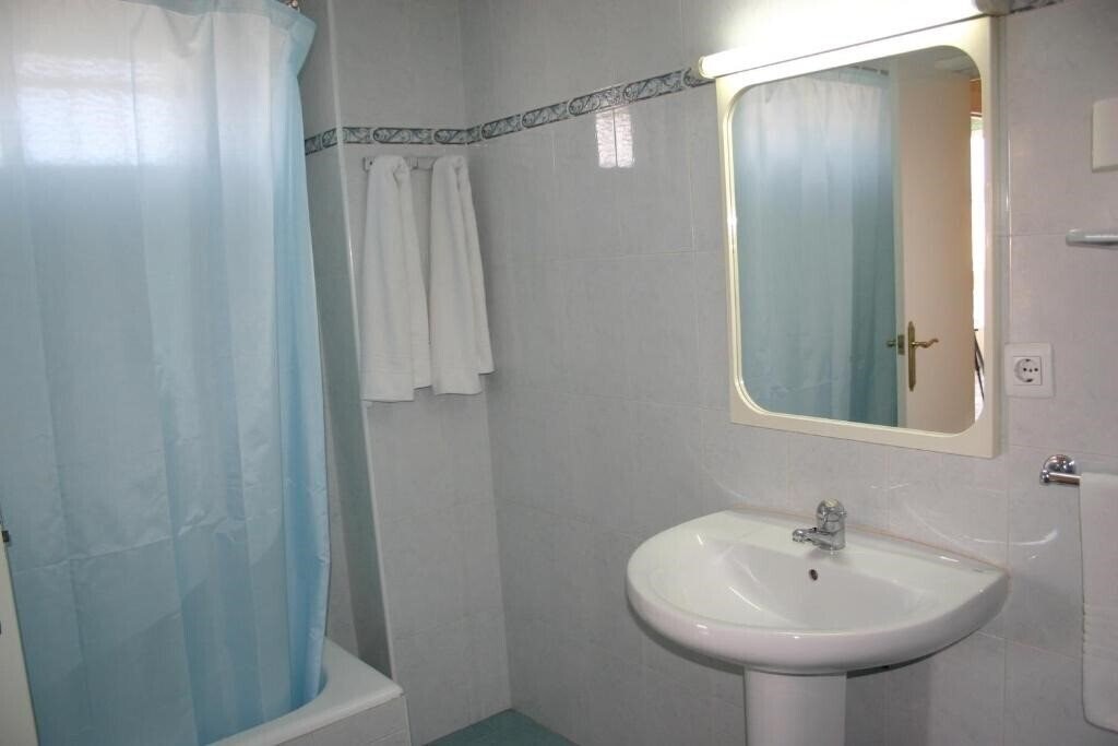 Фотография Apartamentos Astoria 3*