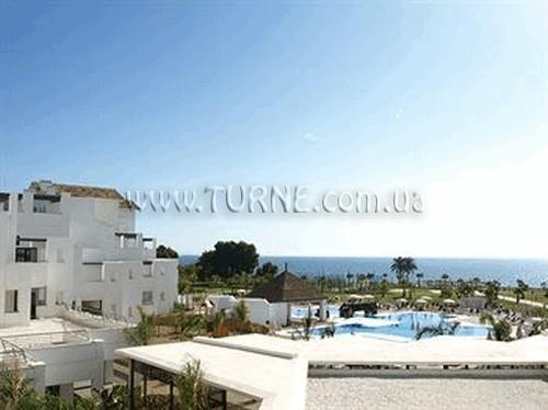Фото Fuerte Estepona Suites Spa 4*