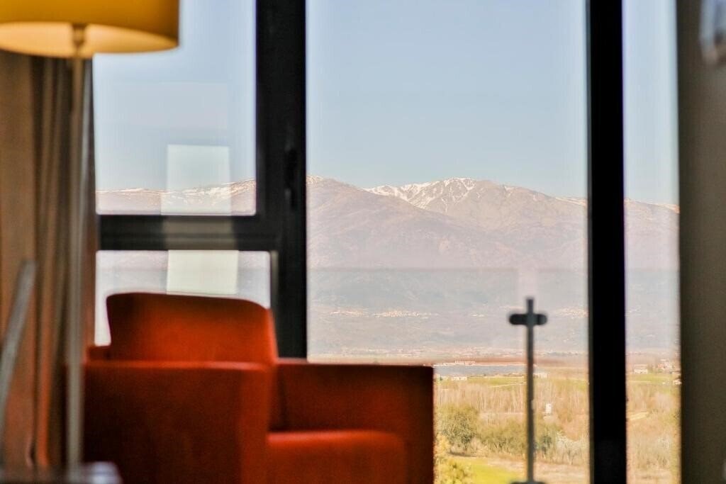 Отель Hospedium Hotel Valles De Gredos Golf (ex. Talayuela Golf, OYO Hotel Valles de Gredos Golf) 4*