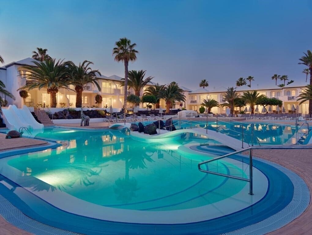 Изображение H10 Ocean Suites 4*