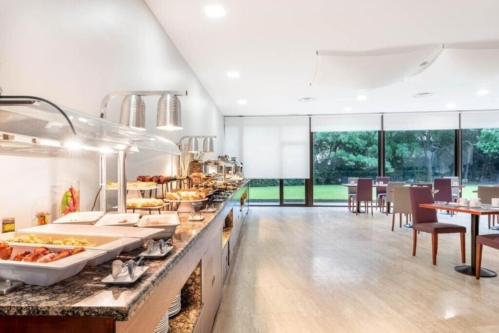 Фотография Eurostars Ciudad De La Coruna 4*