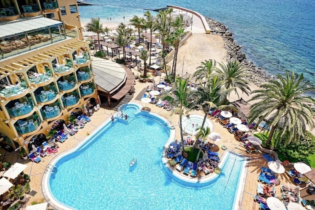 Отель Bull Aparthotel Dorado Beach 3*