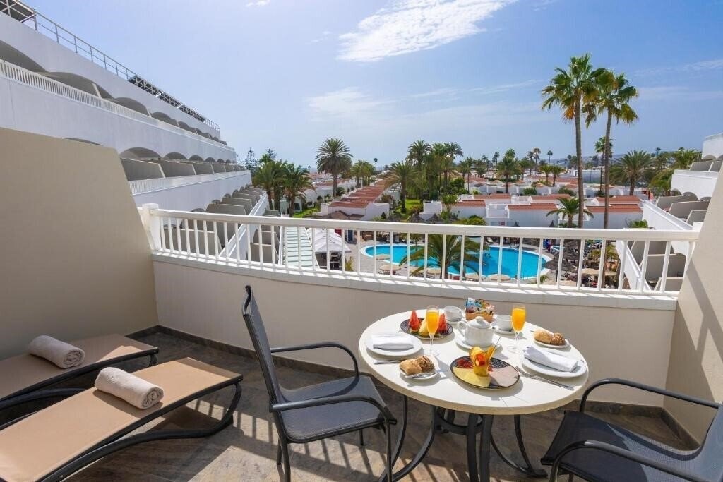 Изображение Sol Barbacan Aparthotel 4*