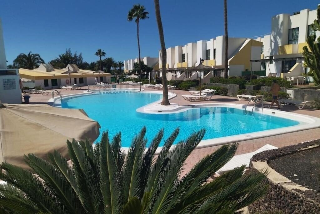 Отель Capri Bungalows 2*