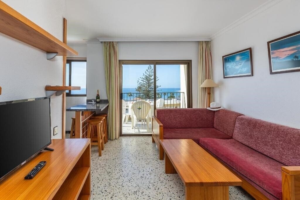 Картинка Los Ficus 2*