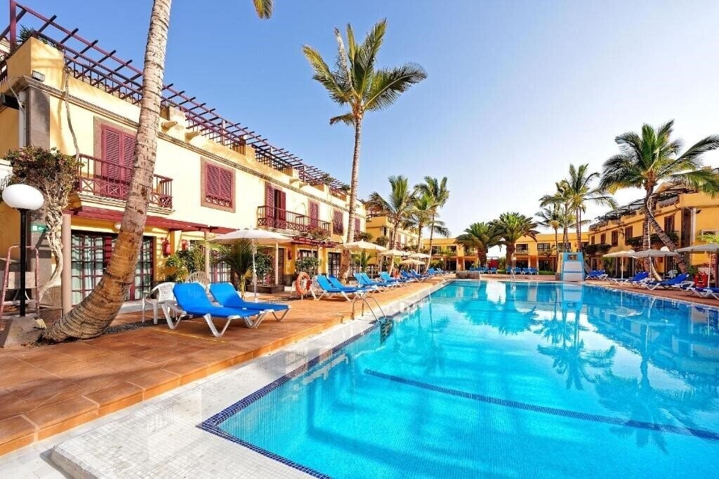 Отель Maspalomas Oasis Club 2*