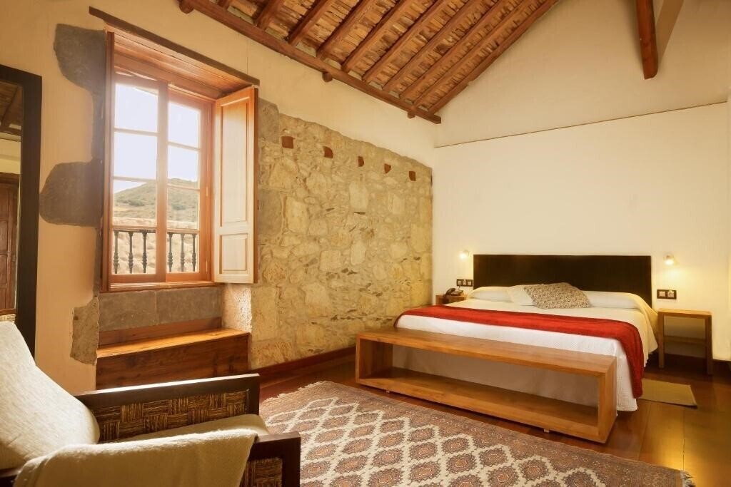 Фото Rural El Mondalon 4*