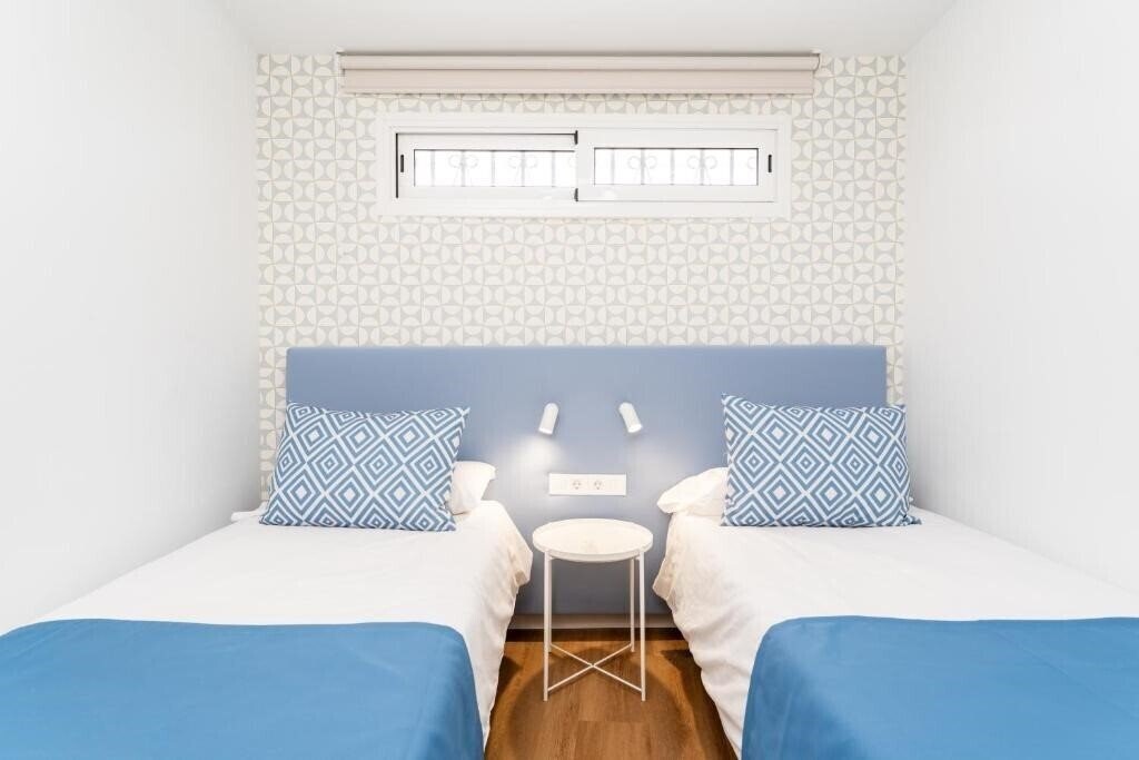 Отель Apartamentos Nara 3*