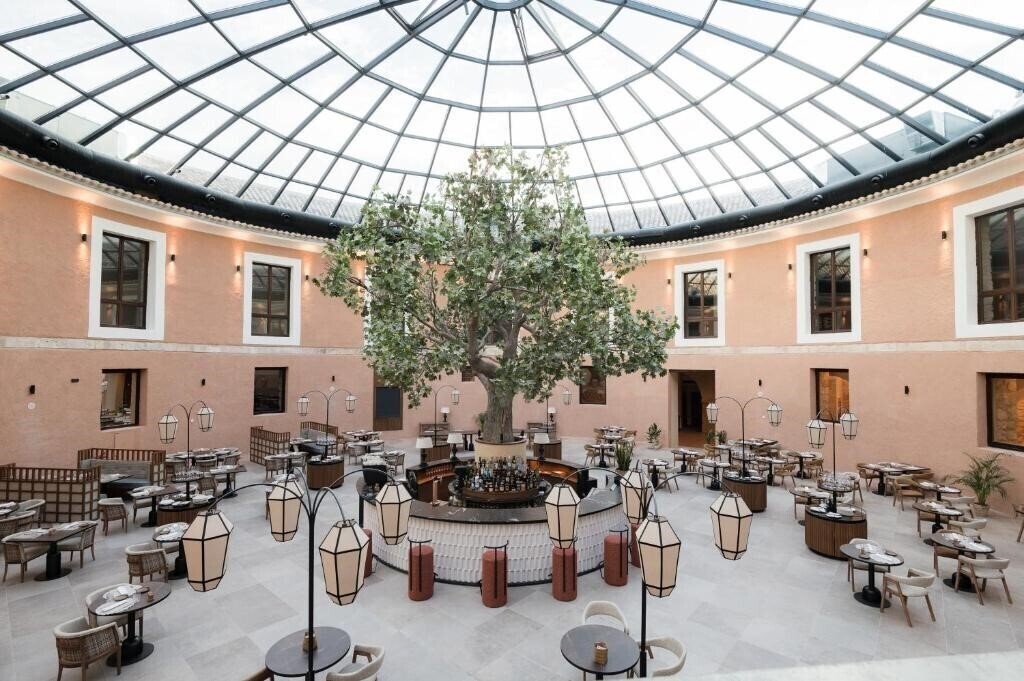 Отель Castilla Termal Brihuega 5*