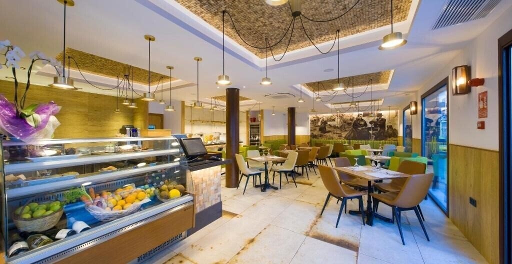 Фотография Hostal Mari 2*