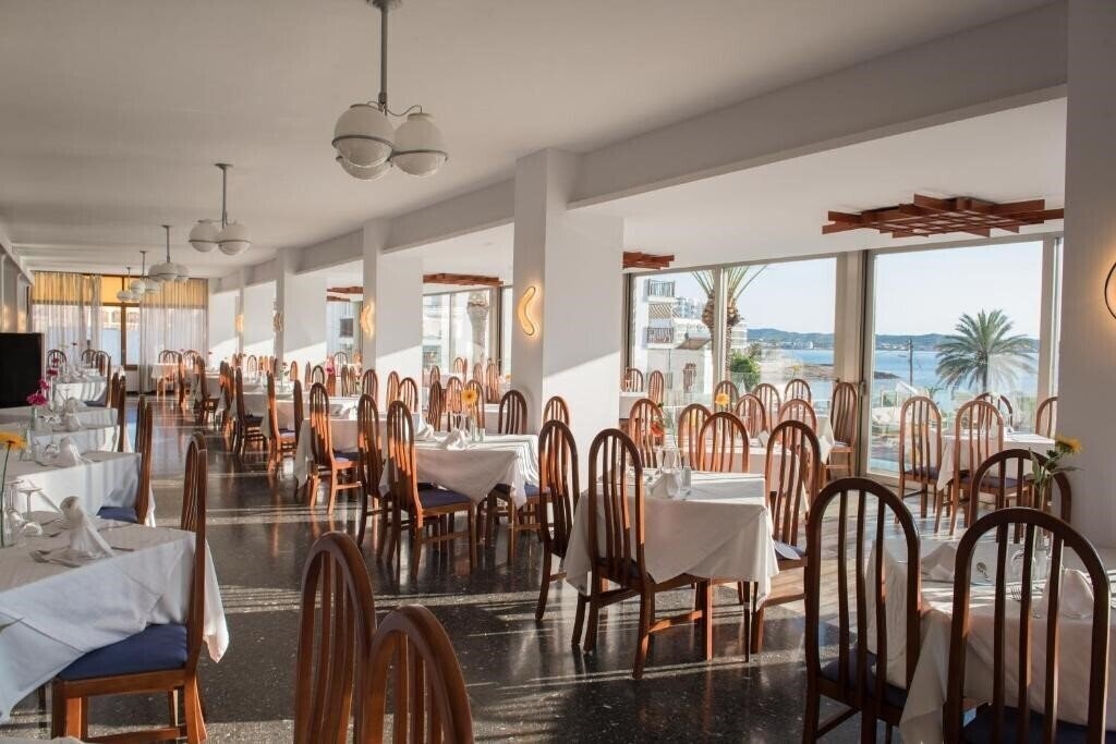 Картинка Abrat 3*