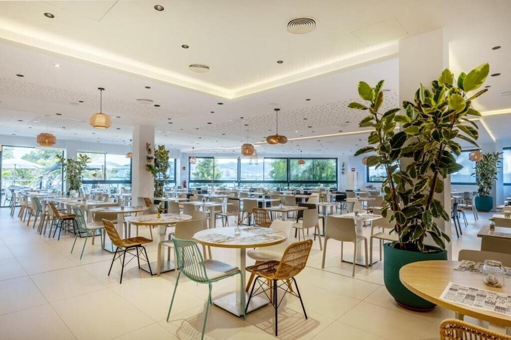 Изображение Els Pins 3*