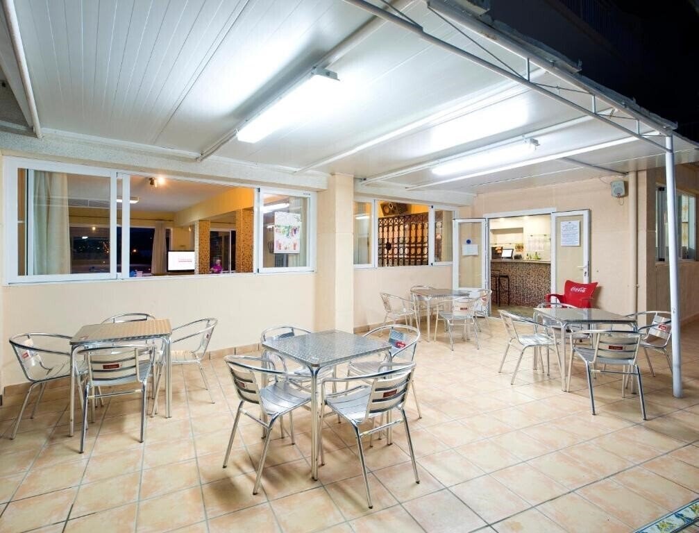 Фотография Anibal 2*