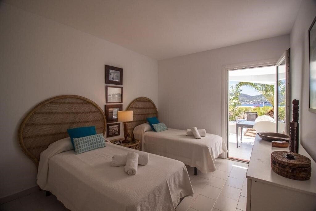 Фото Villa Arola 4*