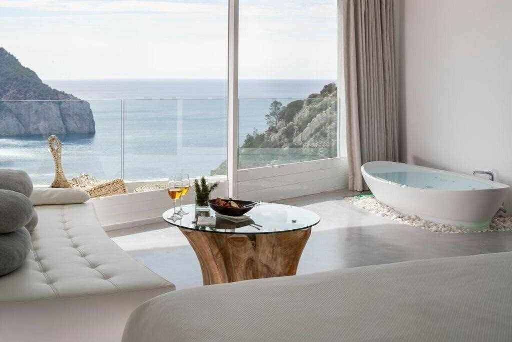 Отель Hacienda na Xamena 5*