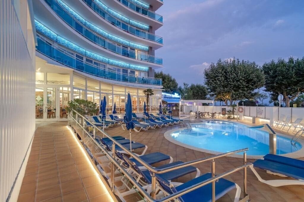 Фотография Maritim 4*