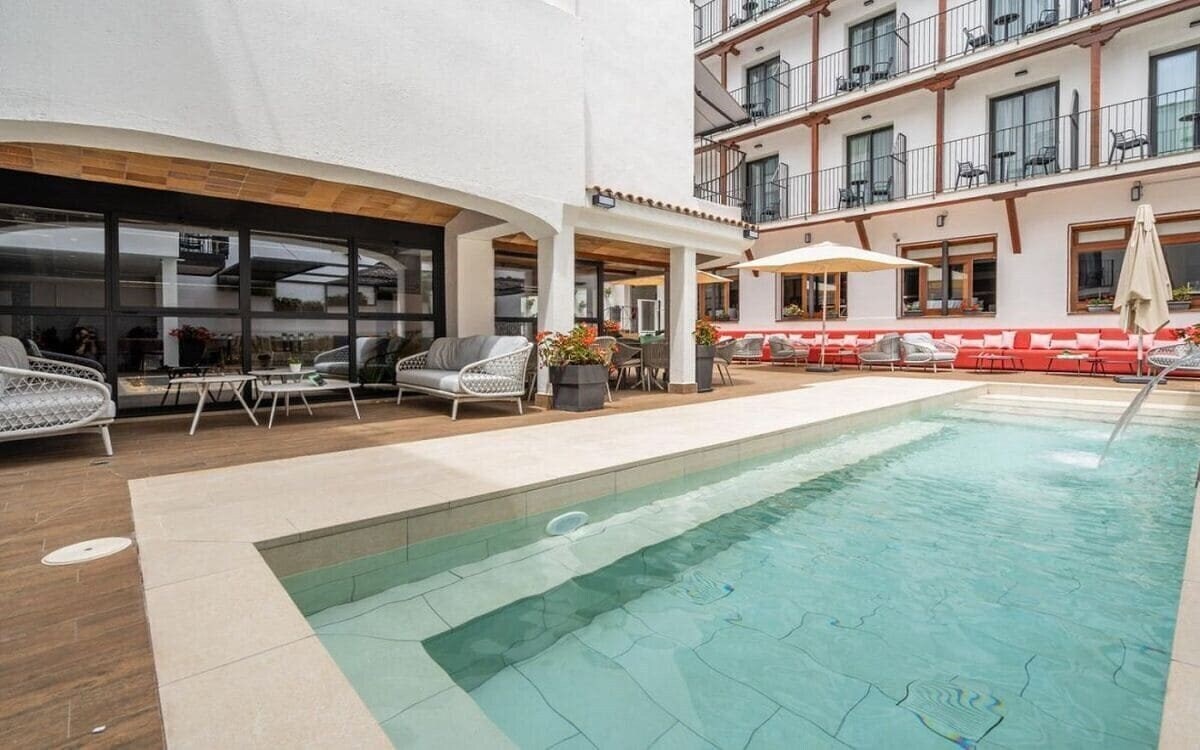 Фотография Neptuno Calella 3*