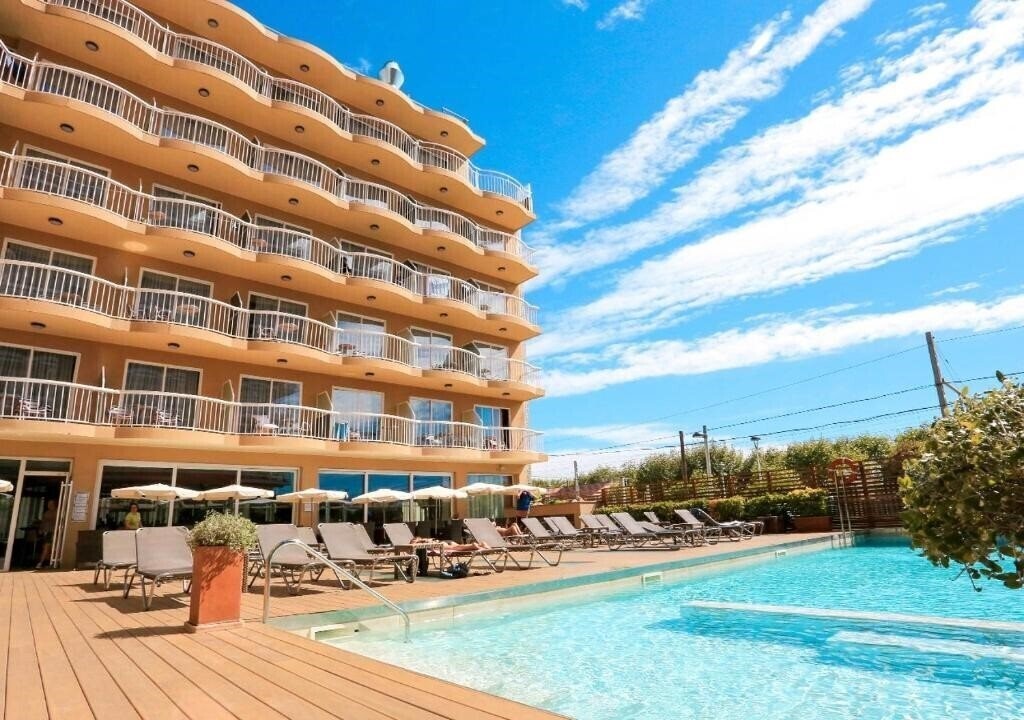 Отель Volga Hotel 4*