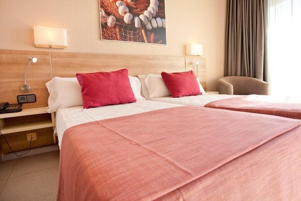 Изображение Port Eugeni 4*