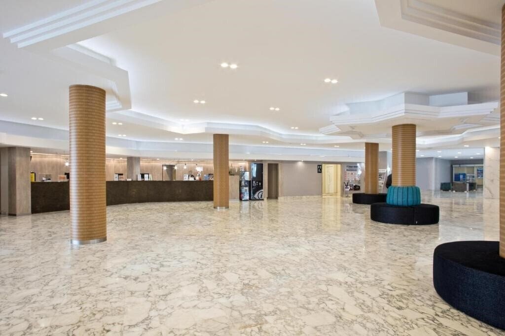 Фото Best Cambrils 4*