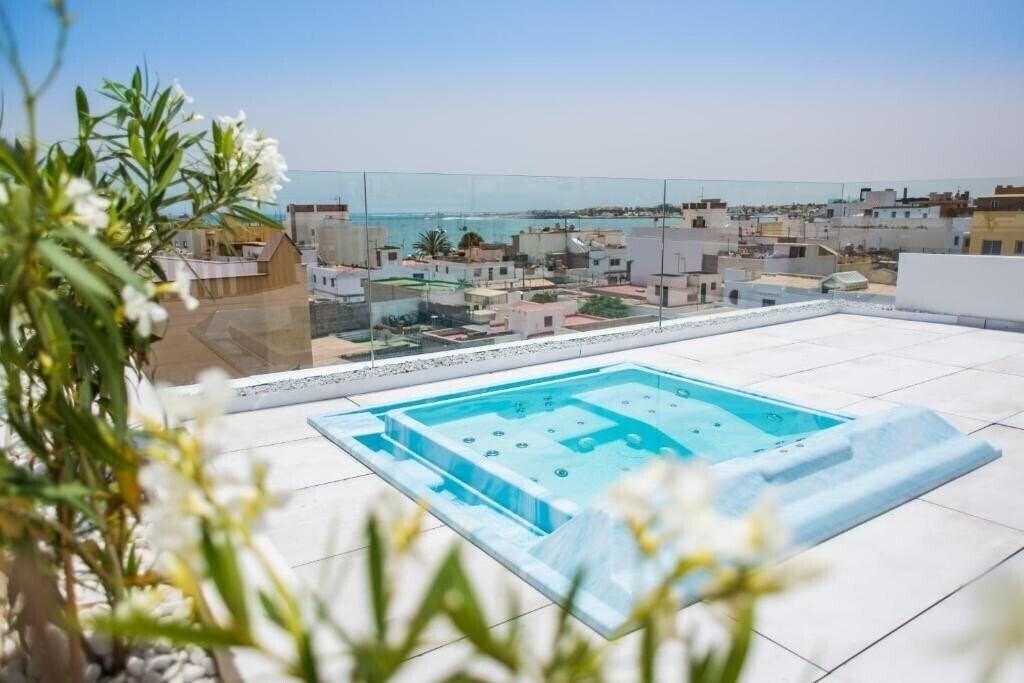Отель Hotel Vacanzy Urban Boutique - Adults Only 3*