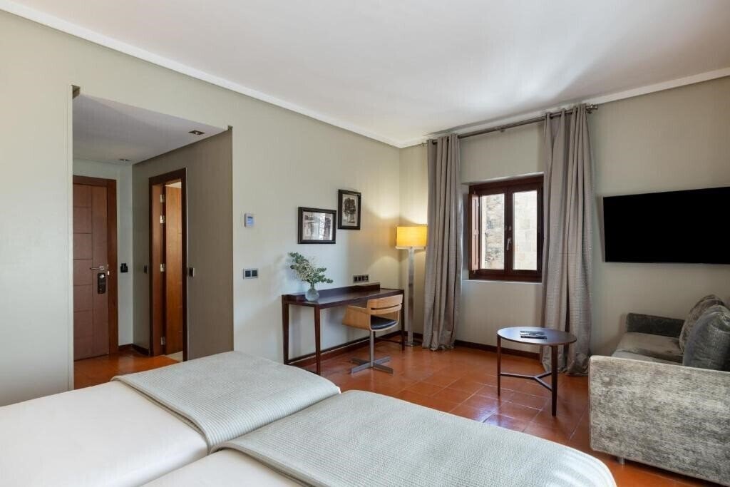 Картинка Parador De Caceres 4*