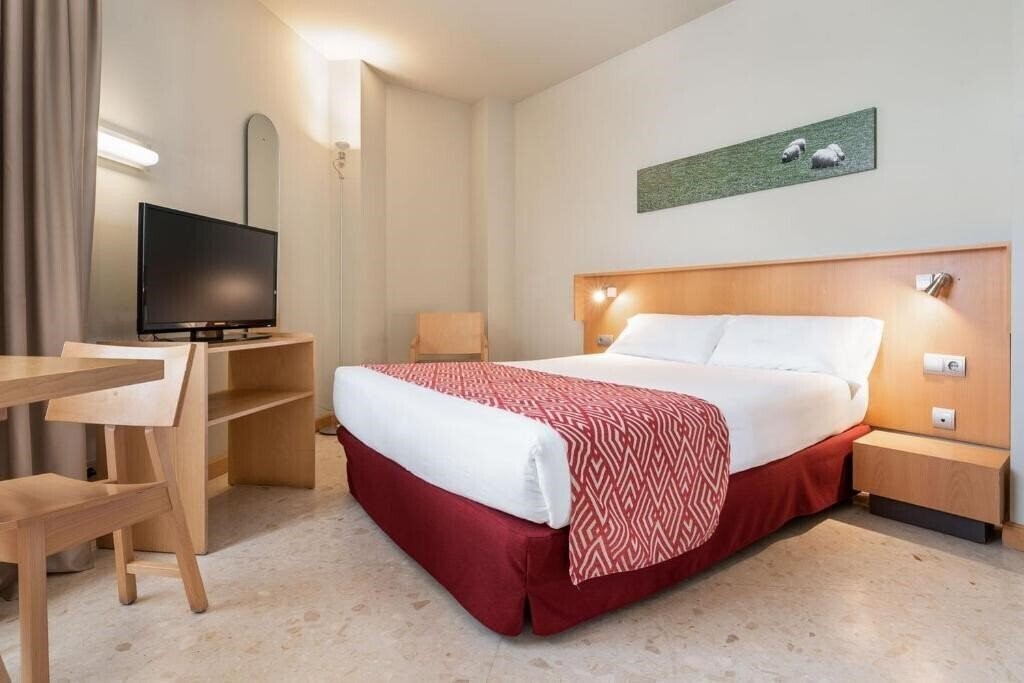 Фото Exe Aparthotel Campus San Mames 3*