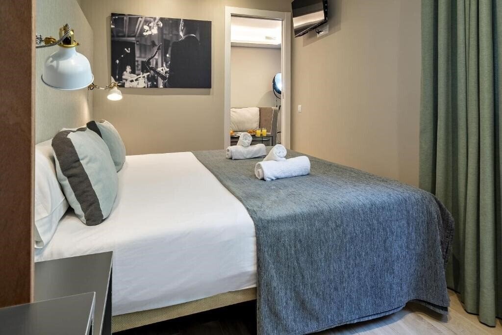 Отель Habitat Cool Jazz Apartments 3*