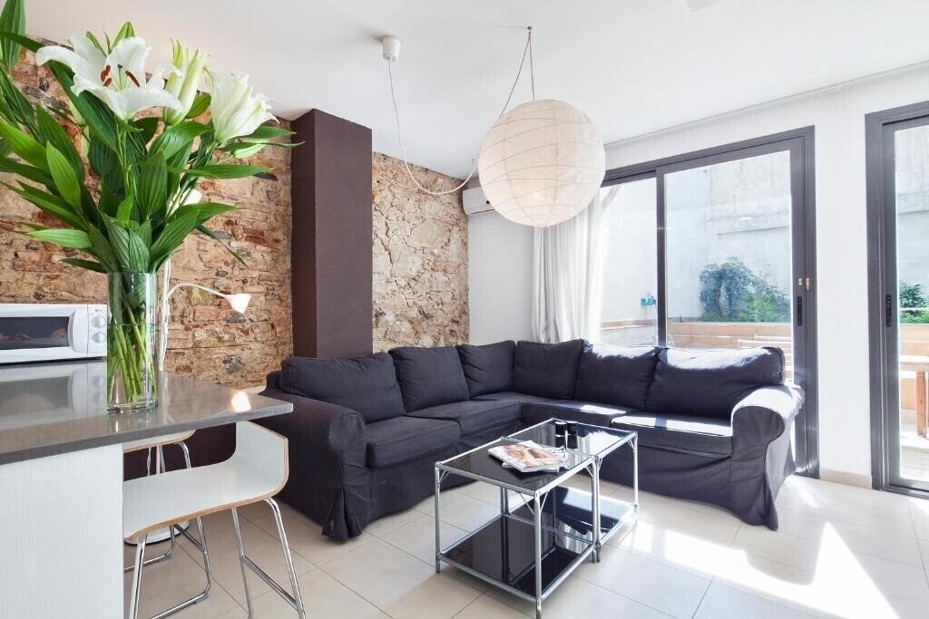 Отель Inside Apartments Sants 3*