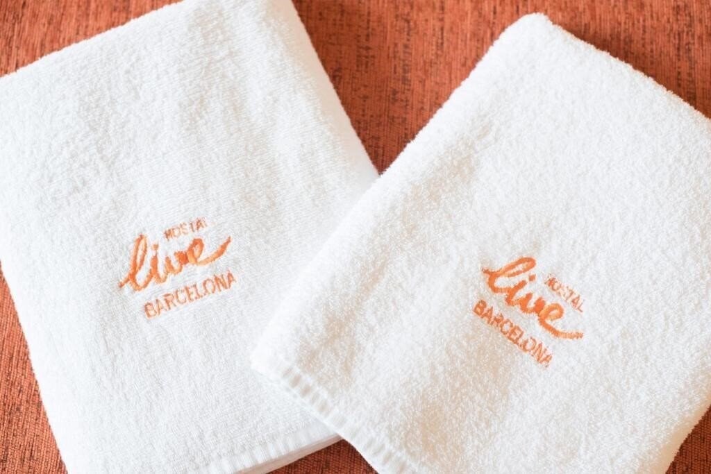 Фотография Live Barcelona Hostal 3*