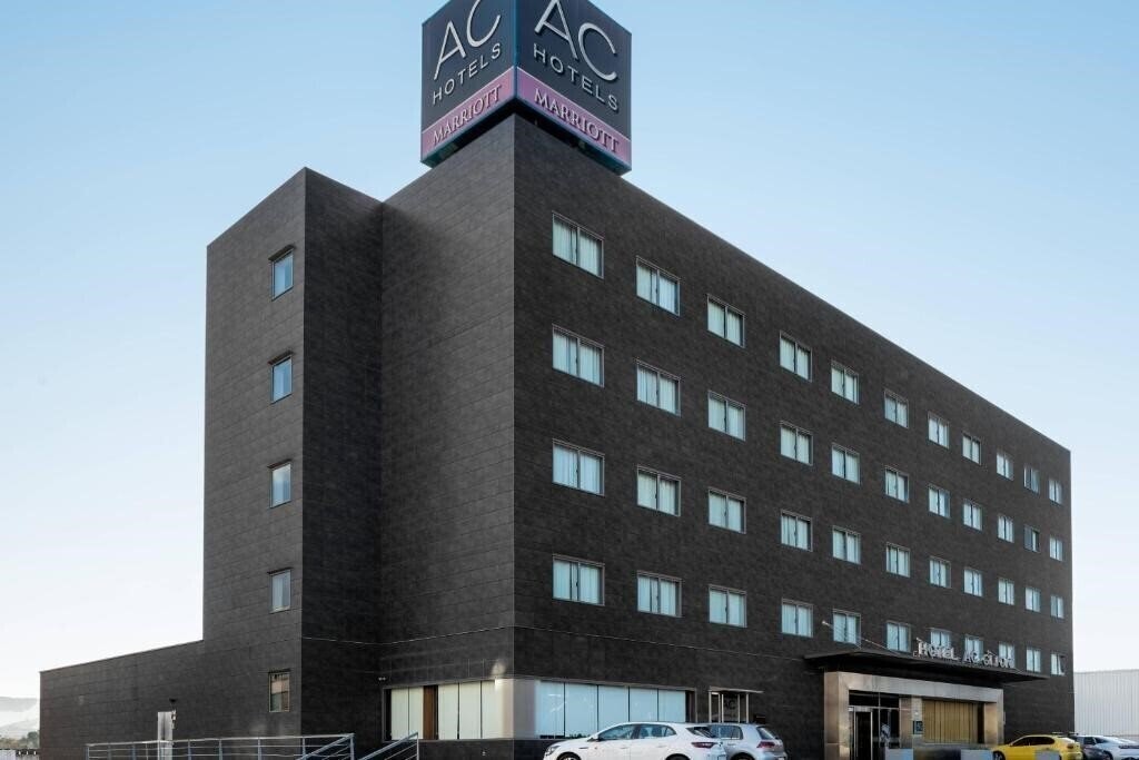 Отель Ac Hotel By Marriott Gijon 4*