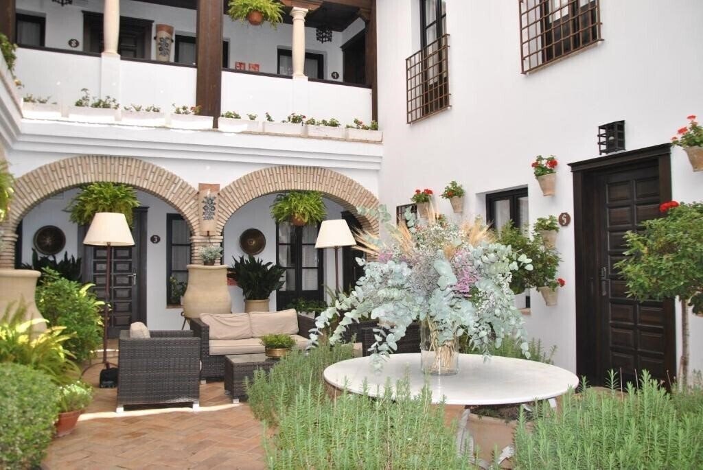 Отель Suites La Posada De Pilar 3*