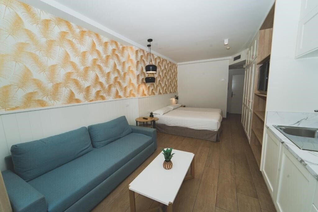 Отель Los Olivos 3*