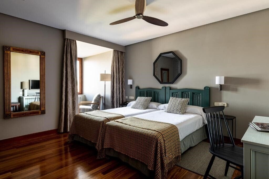 Картинка Parador De Hondarribia El Emperador (ex. Parador Castillo De Carlos V) 4*