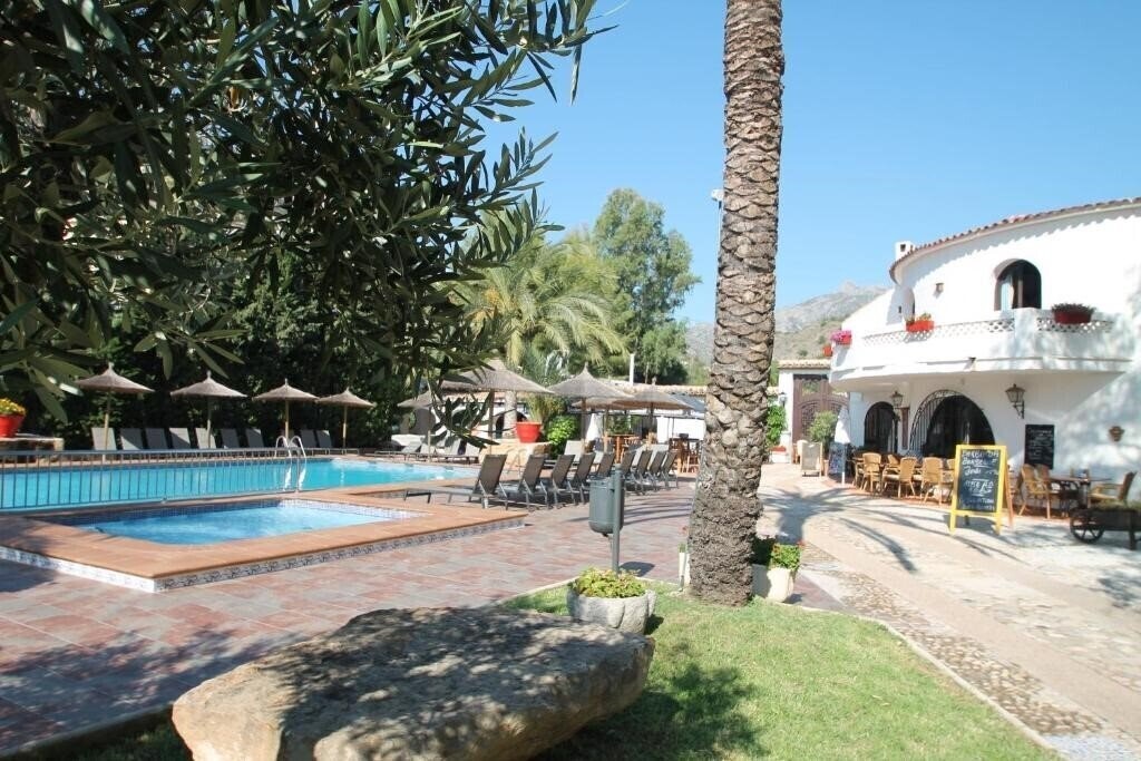 Отель Sunsea Village 2*